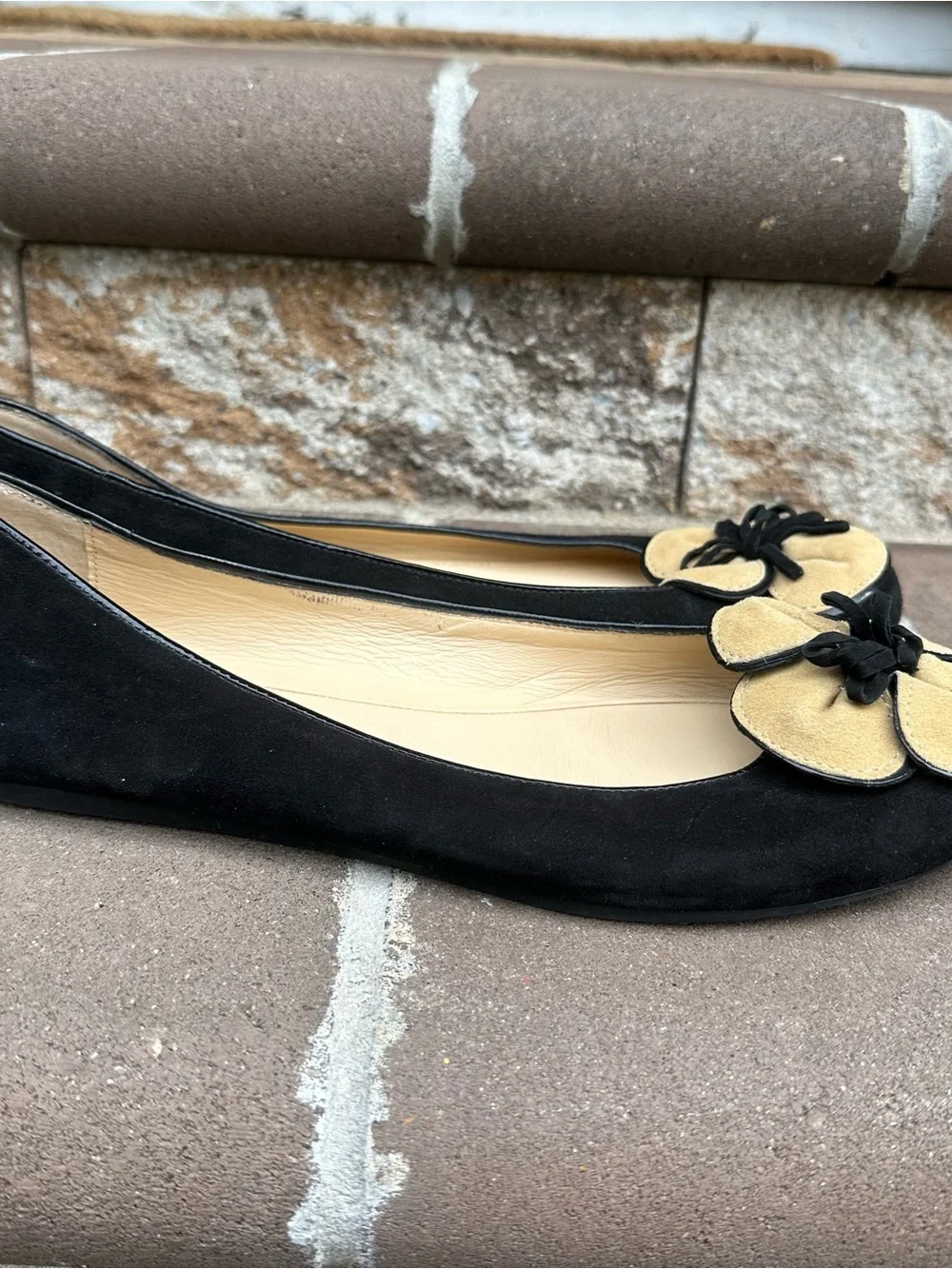 Kate Spade Black Suede Tan Floral Appliqué Slip On Ballet Flats Size 9.5